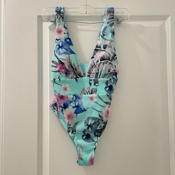 Tinibikini Womens Floral Padded One-Piece Swimsuit - Picture 2 of 5